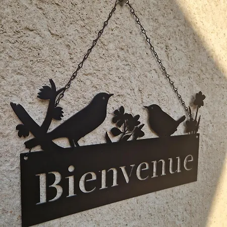 Maison De La Riviere 3*