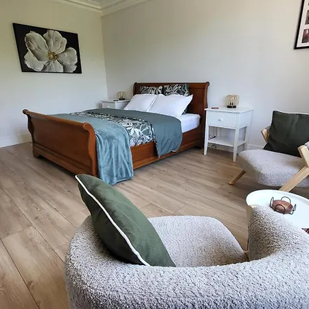 Bed & Breakfast Maison De La Riviere 3*